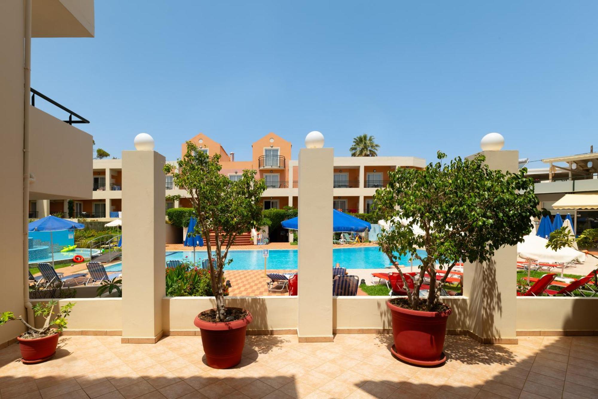 Pegasus Hotel Stalós Dış mekan fotoğraf